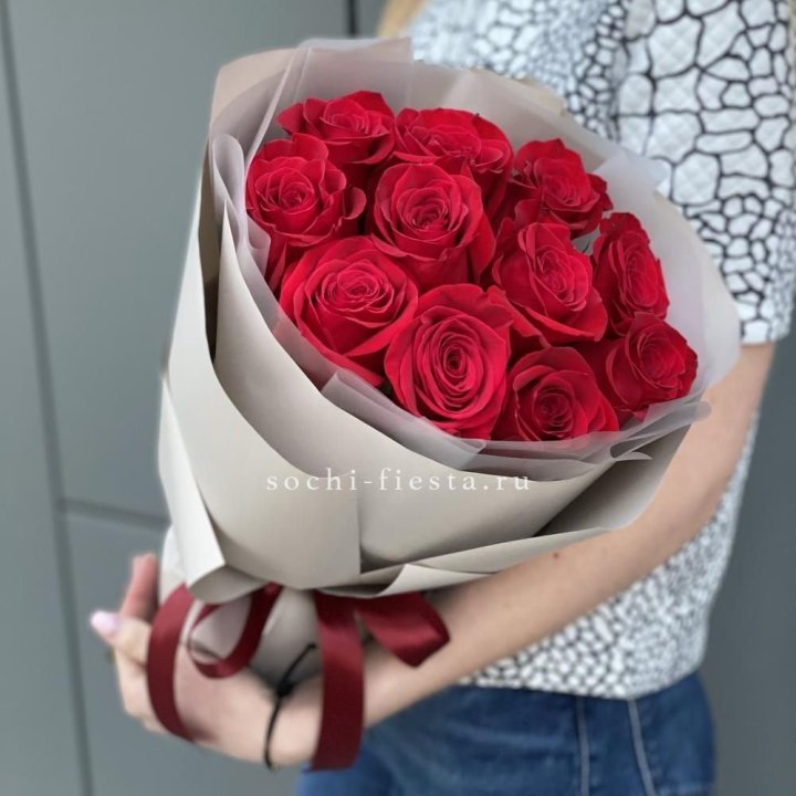 Букет красных роз "Рози" в Волгограде