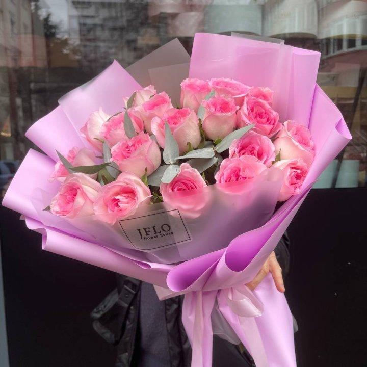  19 розовых роз в Волгограде