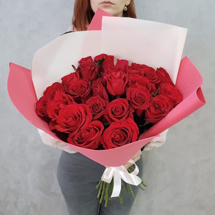 25 Красных роз рози вайт в Волгограде