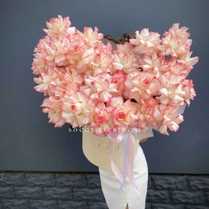 31 французская роза Джумилия в боксе в Волгограде