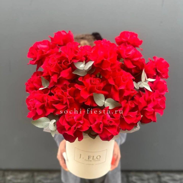 35 Французских роз в боксе в Волгограде