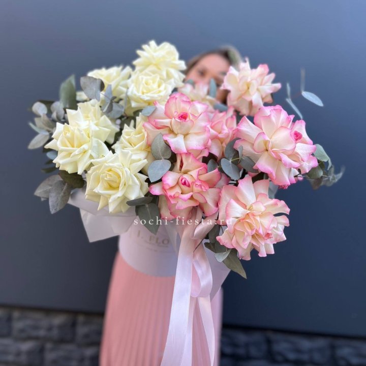 15 Французских роз в боксе в Волгограде