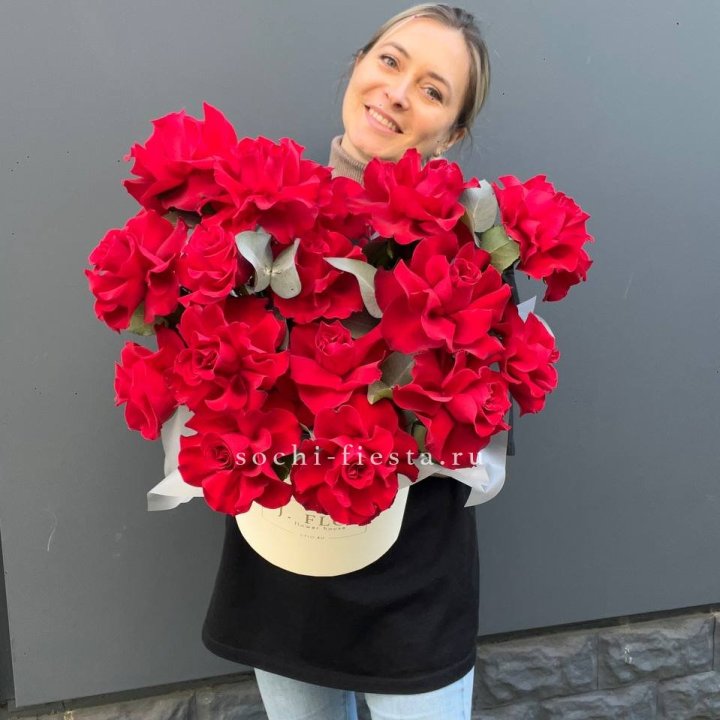 17 Французских роз в боксе в Волгограде