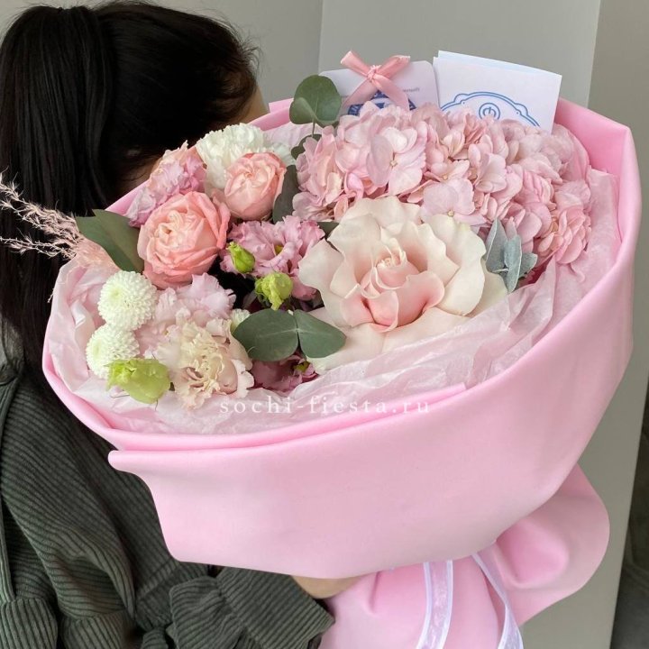 Авторский букет "Пинки" в Волгограде