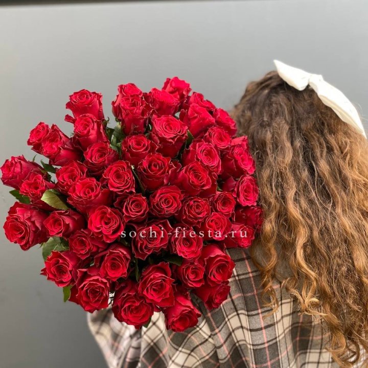 51 красная роза в Волгограде