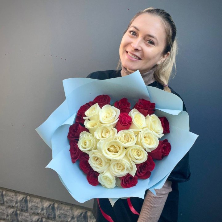 27 роз "Сердце" в Волгограде