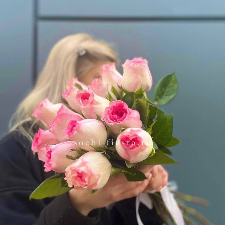 15 роз Мандала в Волгограде