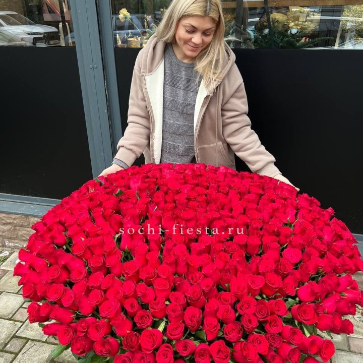 501 красная роза в корзине в Волгограде