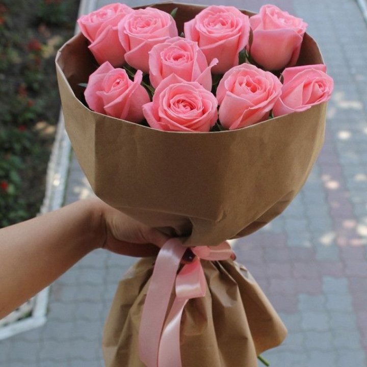 9 розовых роз в Волгограде