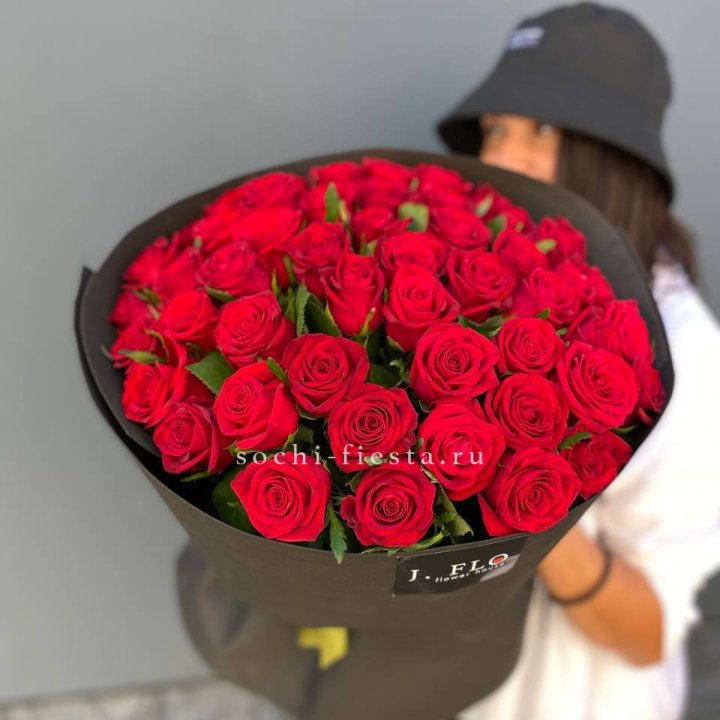 51 роза "Блек" в Волгограде