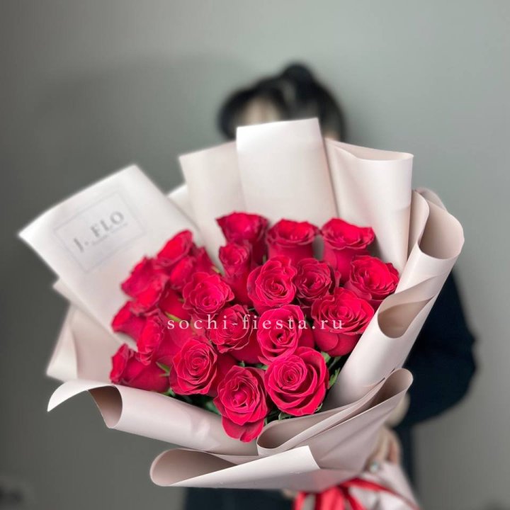 21 красная роза  в Волгограде