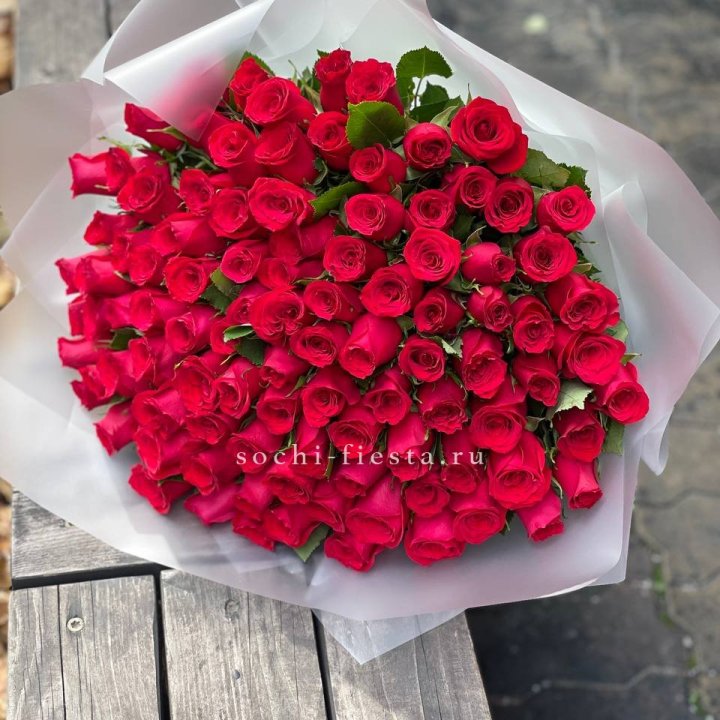 101 красная роза Лолита в Волгограде