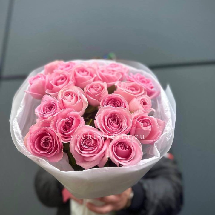 21 Розовая роза в белом в Волгограде