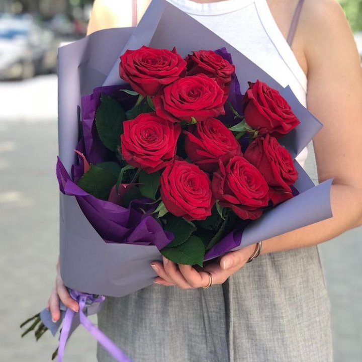 9  красных роз №1 в Волгограде