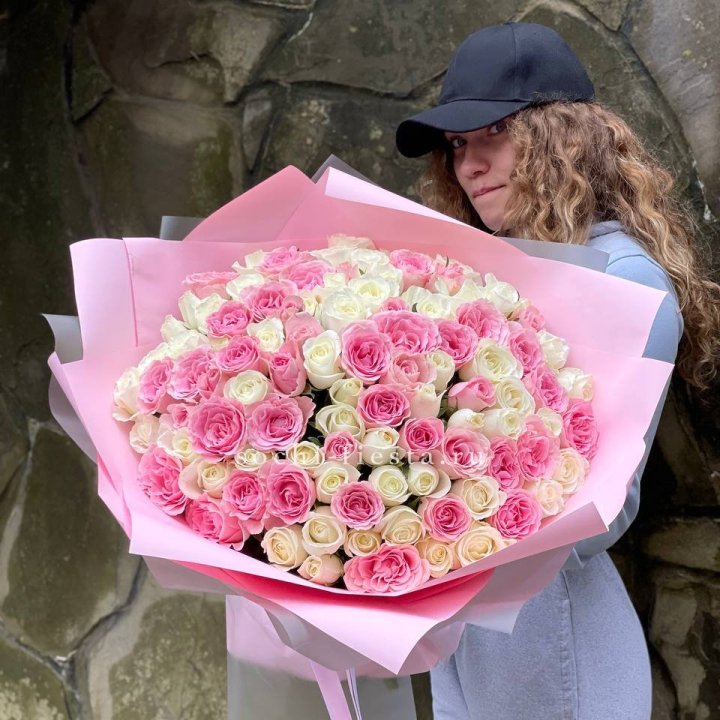 101 роза Миксбери в Волгограде