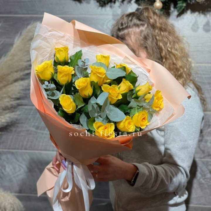15 желтых роз в Волгограде