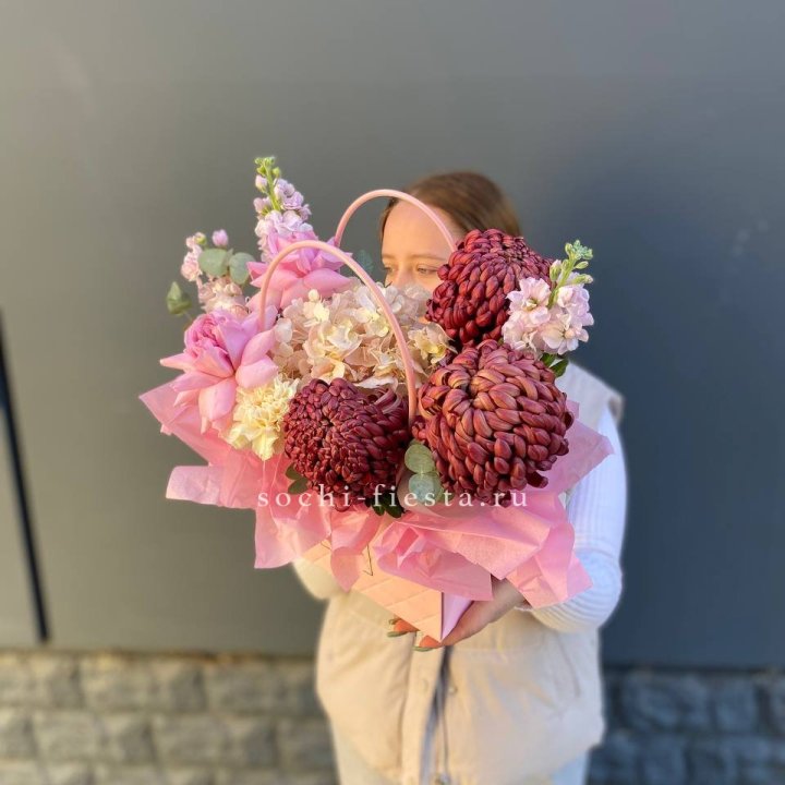 Сумочка нежная с бигуди в Волгограде