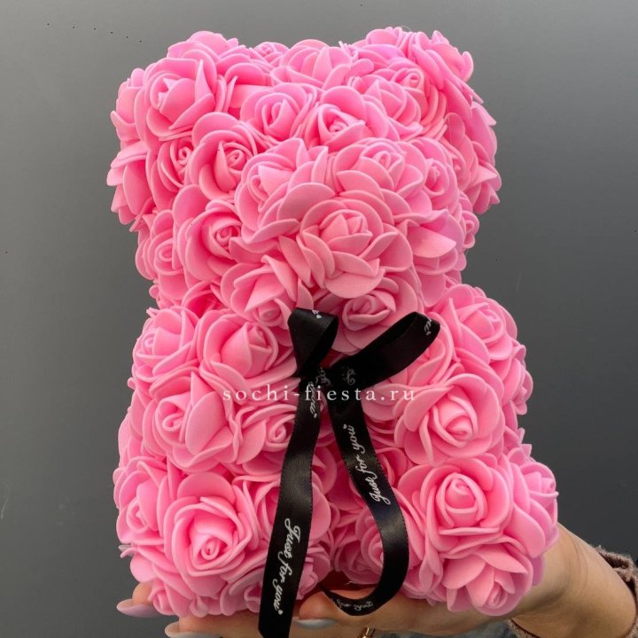 Игрушка медведь из розовых роз в Волгограде