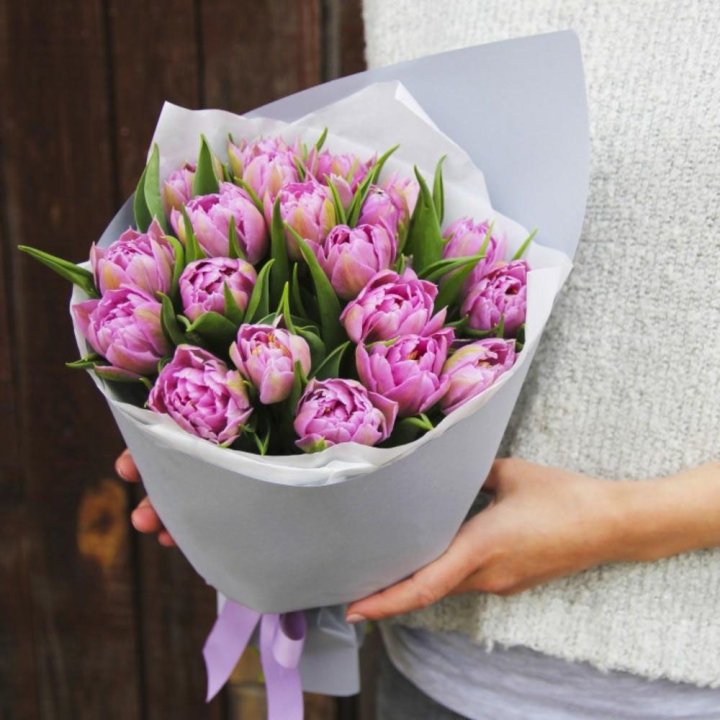 Букет пионовидных тюльпанов в Волгограде