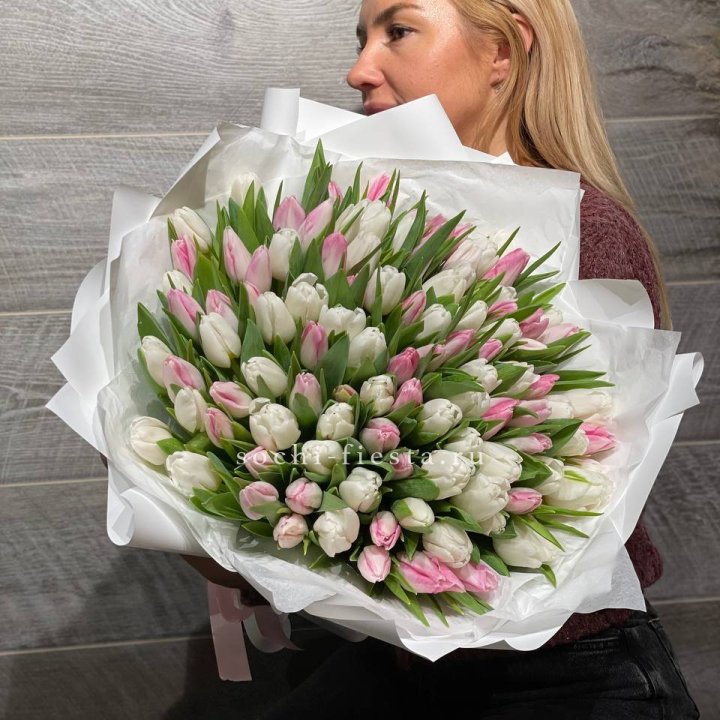 101 тюльпан нежный микс в Волгограде