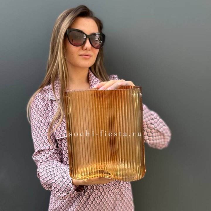 Стеклянная ваза №7 в Волгограде